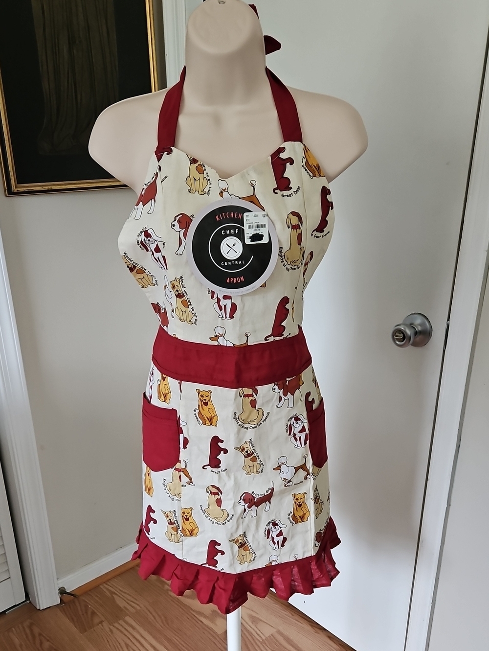NWT Chef Central Canines Ruffle Apron